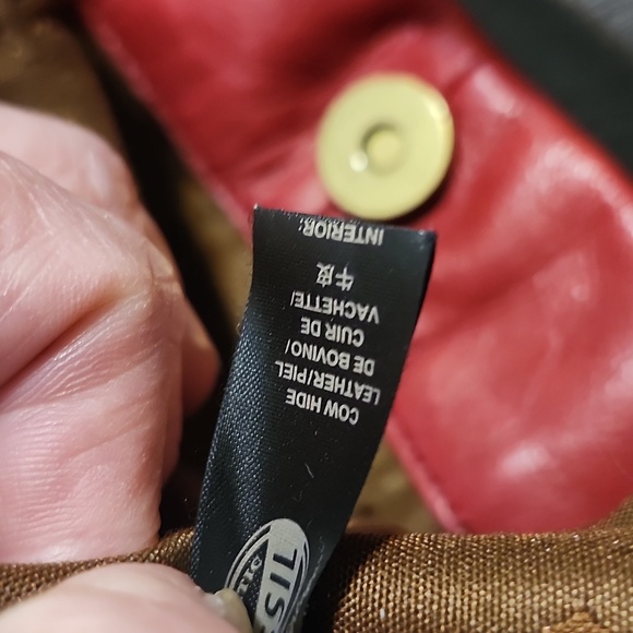 Fossil red genuine cowhide pebbled leather crossbody shoulder bag brass Hardware - Picture 9 of 9